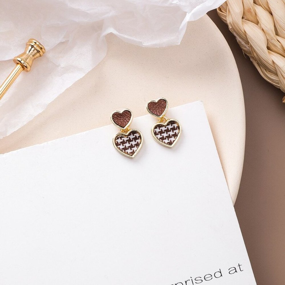 ✨NEW!✨ ~Brown Patterned Heart Stud Earrings~